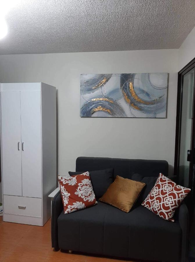 Lovely 2 Bedroom Condo With Free Secured Parking Manila Exterior foto